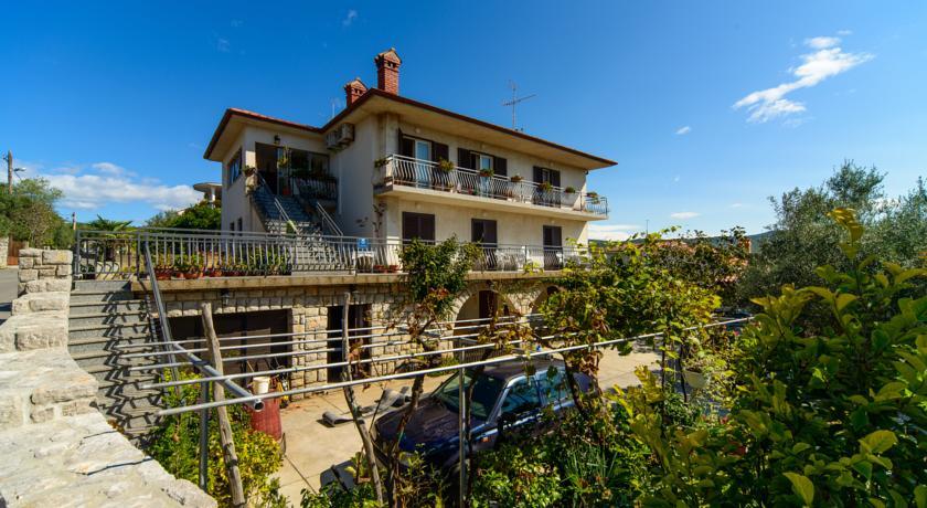Apartmani Katica Kornić Exteriör bild